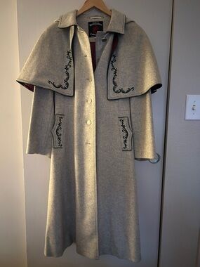 Vintage Austrian Loden Wool Coat Cape Hooded Embroidered Wolfstädter Gray